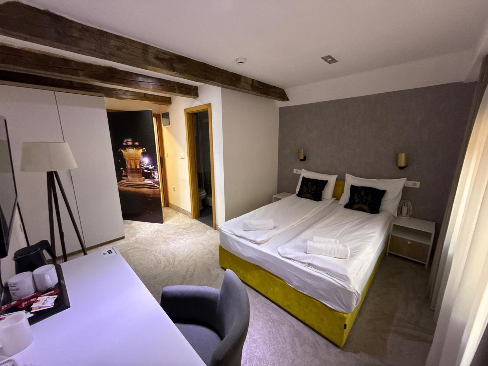 Deluxe Nortel Hotel Σαράγεβο Εξωτερικό φωτογραφία